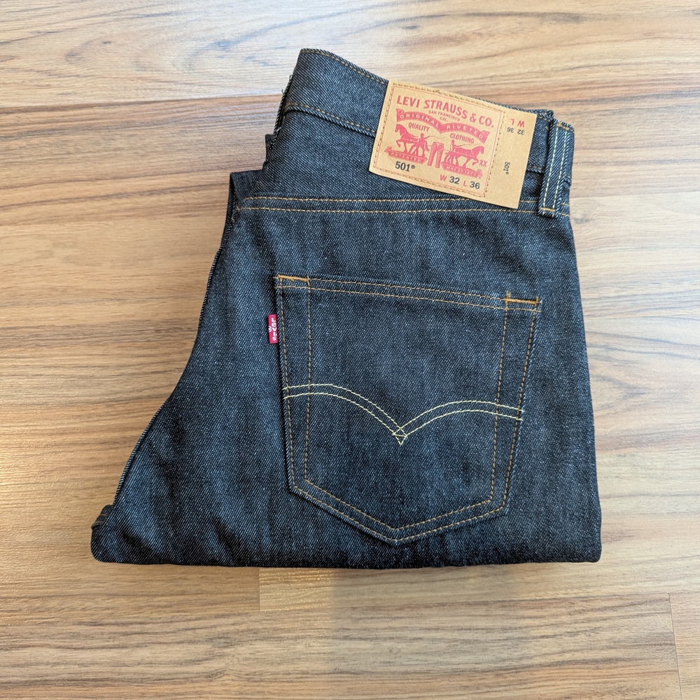 Levi's Men's Black Jeans - Picture 2 of 16